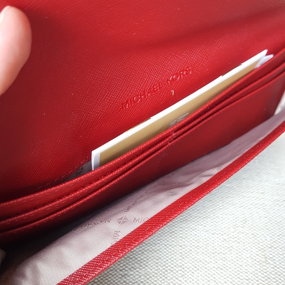 SOLD NWT Michael Kors Bag And Wallet Bundle set - Picture 7 of 8